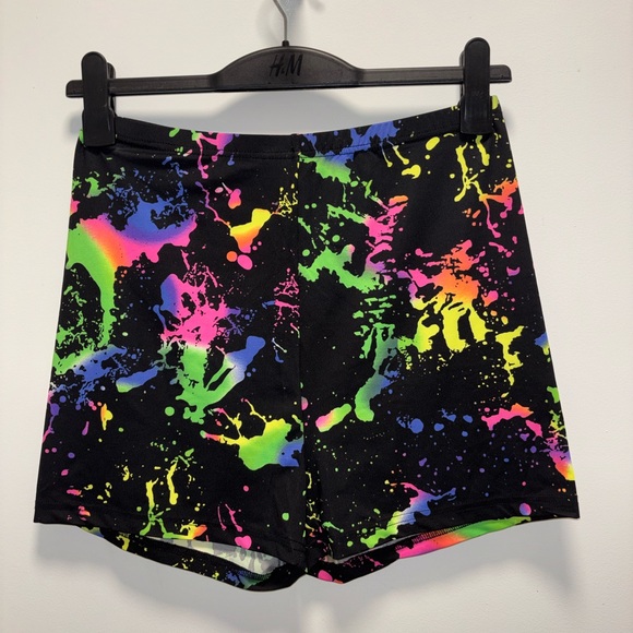 SHEIN Black Splatter Print Crop Top and Shorts Set Size L - Picture 2 of 5